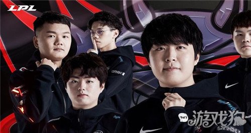 皇马阵容的 皇马阵容的