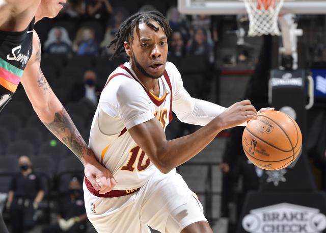 仅彰显了冬 仅彰显了冬